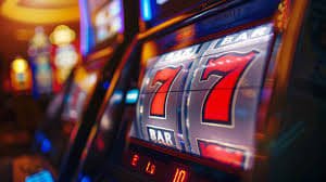 Pengguna tersenyum setelah berhasil melakukan deposit dengan mudah melalui platform a340